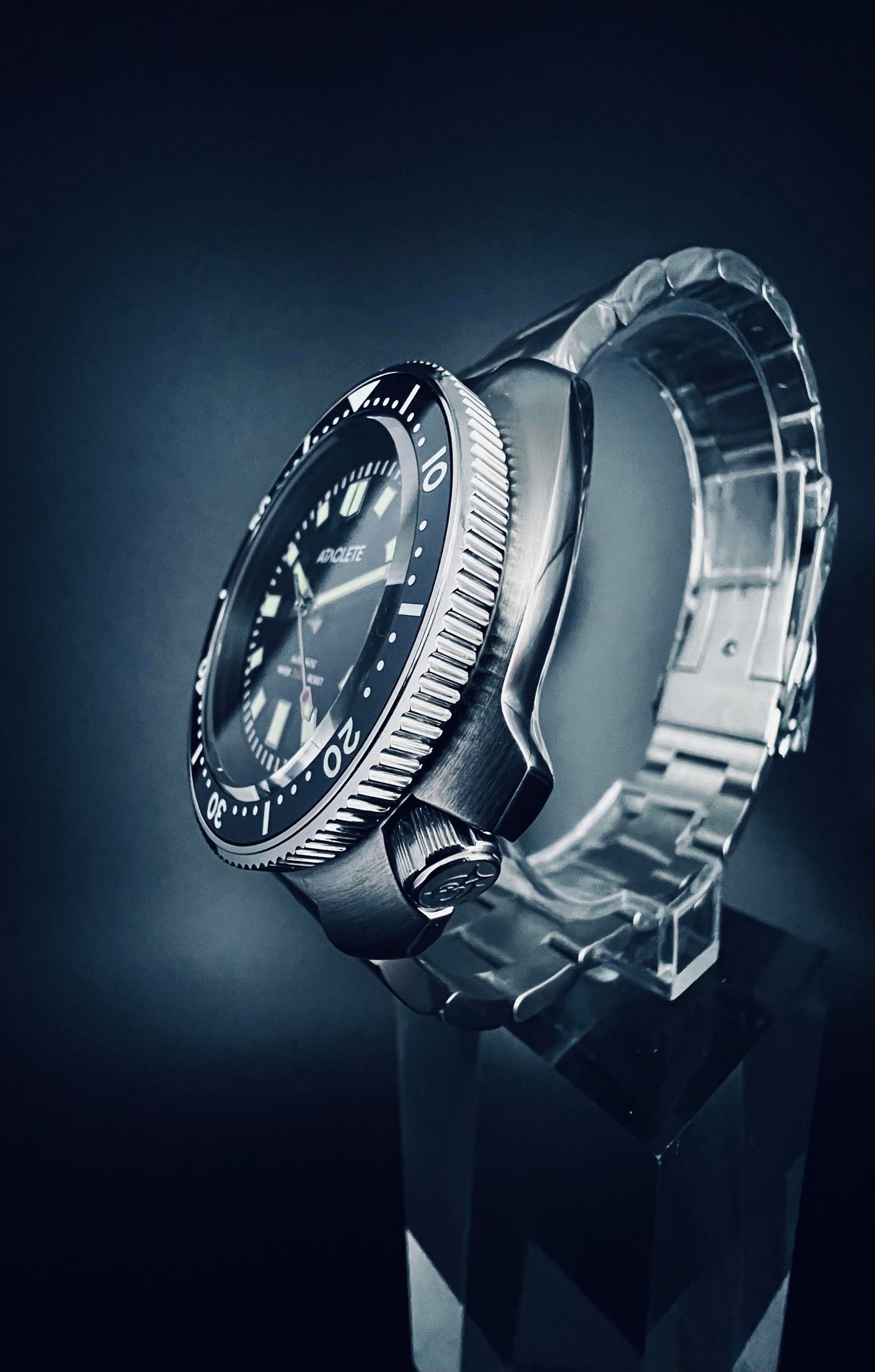 "The Professional" Men's Dive Watch NH35 tech -200 Meter Depth we